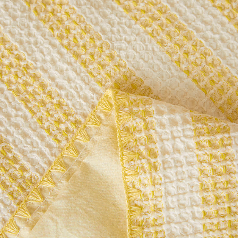 Textured Plaid Woven Bedspread with Scalloped Edge