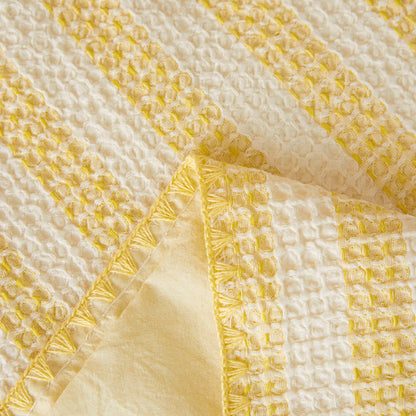 Textured Plaid Woven Bedspread with Scalloped Edge