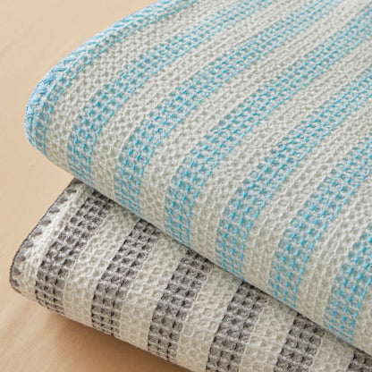Textured Plaid Woven Bedspread with Scalloped Edge