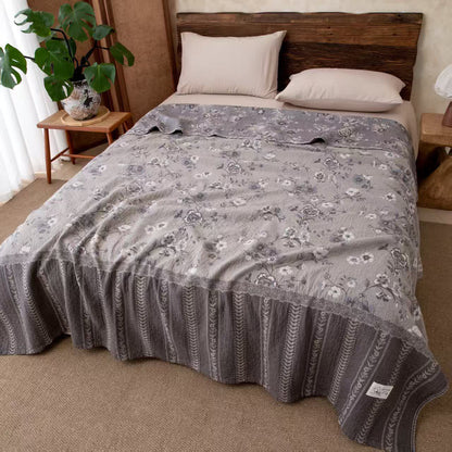Cottage Bloom Lightweight Cotton Bed Quilt