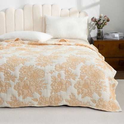 Minimal Bloom Cotton Coverlet Quilt