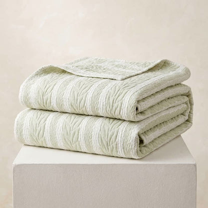 Scandinavian Leaf Stitch Cotton Quilt