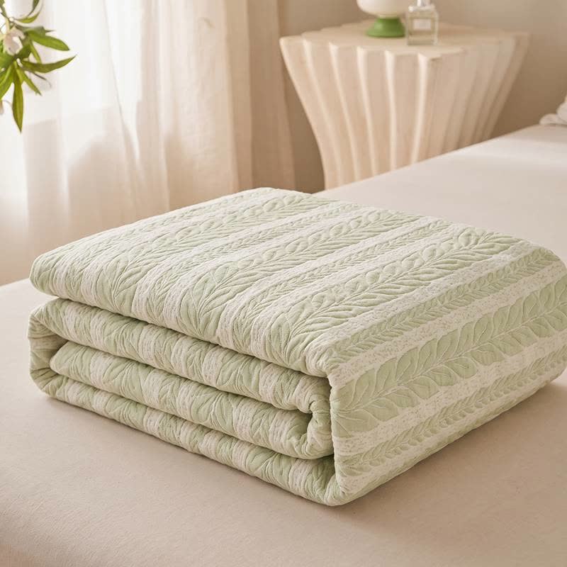 Scandinavian Leaf Stitch Cotton Quilt