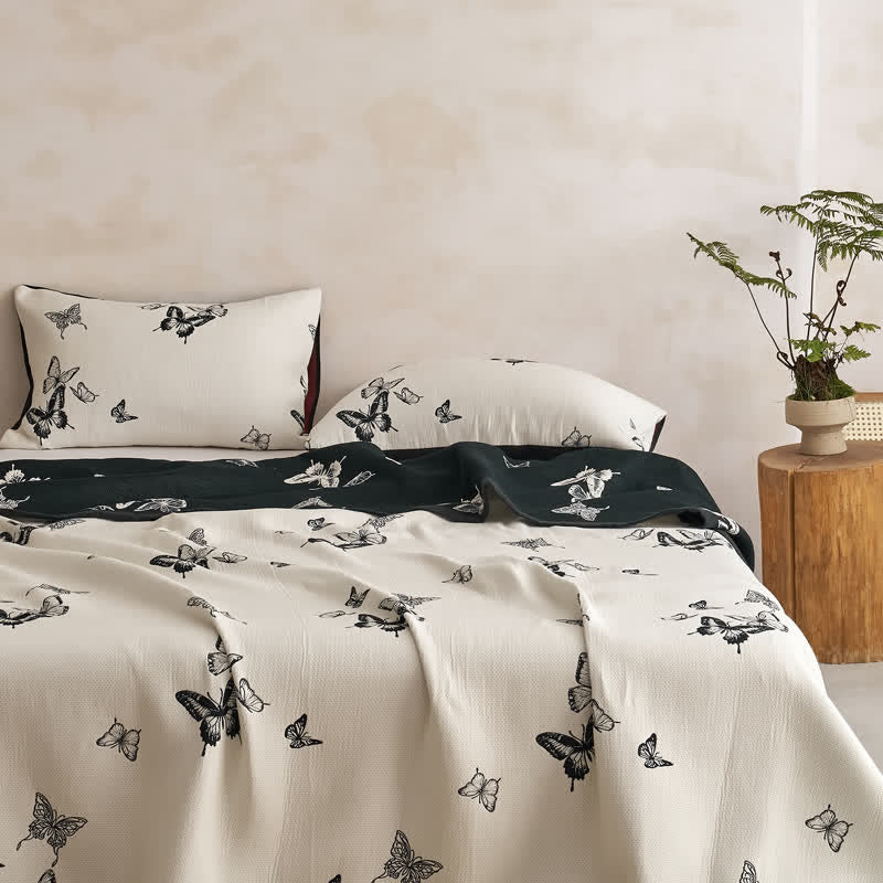 Monochrome Butterfly Cotton Gauze Quilts
