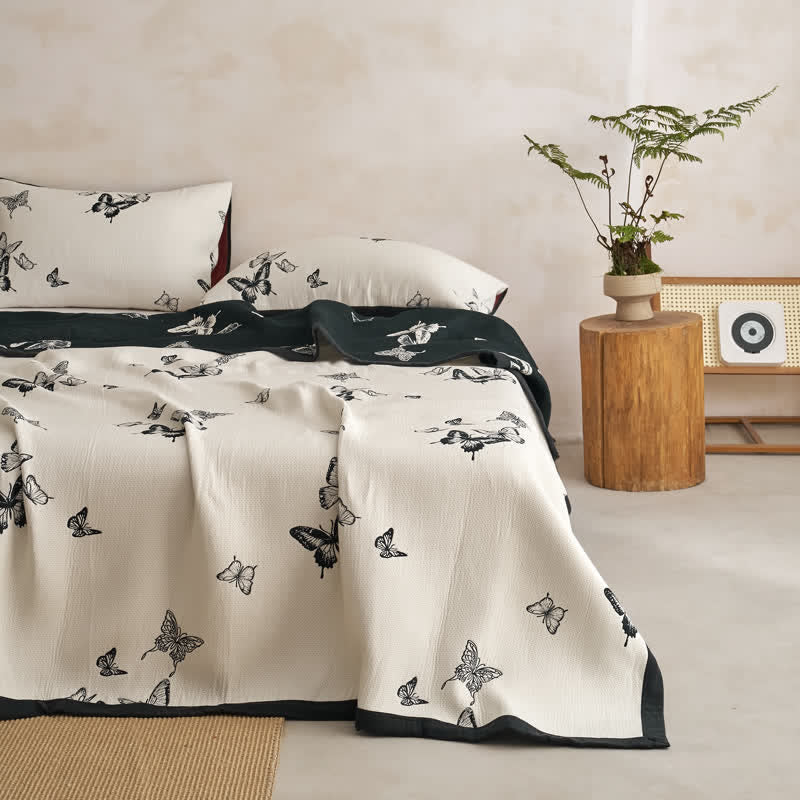 Monochrome Butterfly Cotton Gauze Quilts