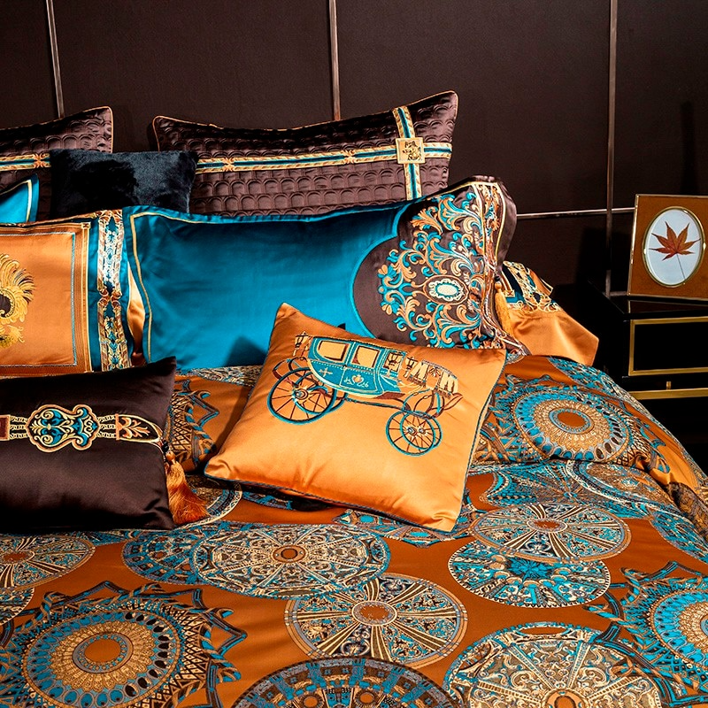 Omera Rounded Jacquard Egyptian Cotton Satin Bedding Set