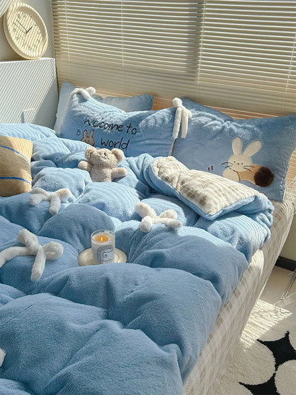 Cloud-Like Plush Tufted Bowknot Fleece Bedding Set