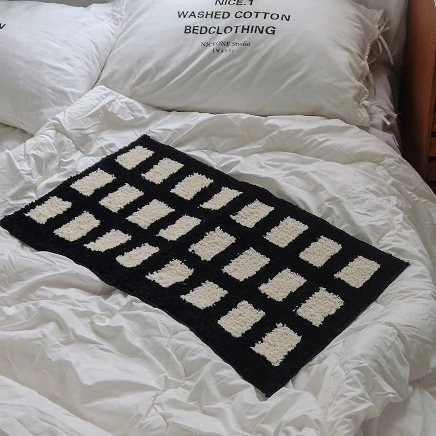 Tufted Plush Block Grid Accent Rug