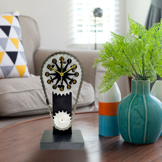 Horloge de bureau industrielle