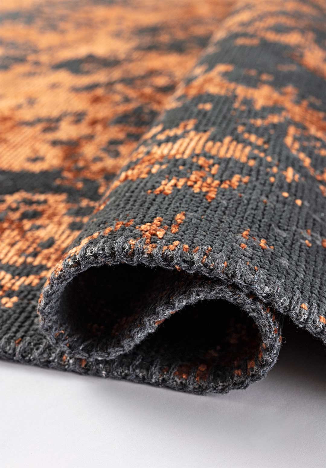 Nostalgia Matte Black - Terra Rug