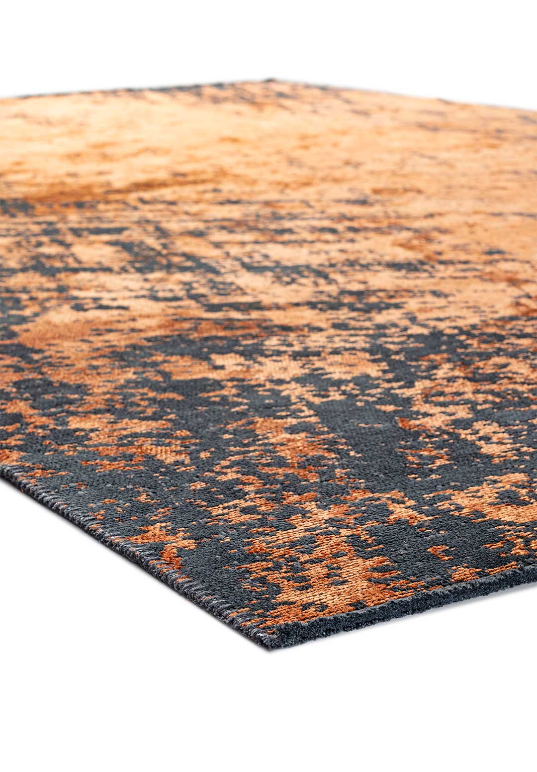 Nostalgia Matte Black - Terra Rug