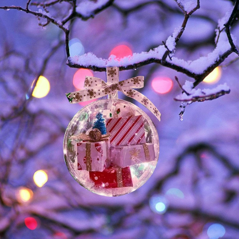 Boule de Noël en forme de cadeau