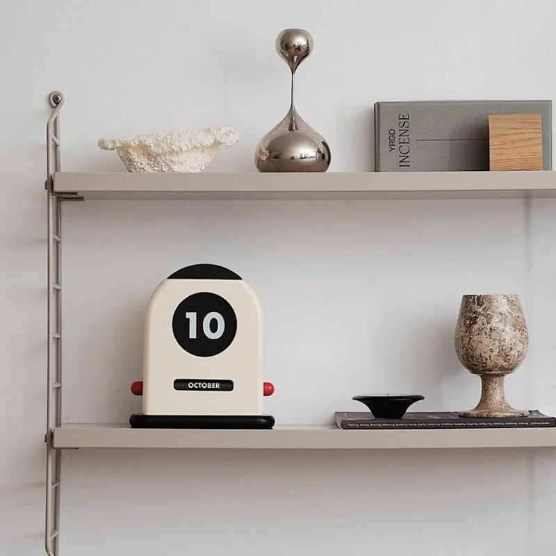 Retro Wooden Perpetual Desk Calendar