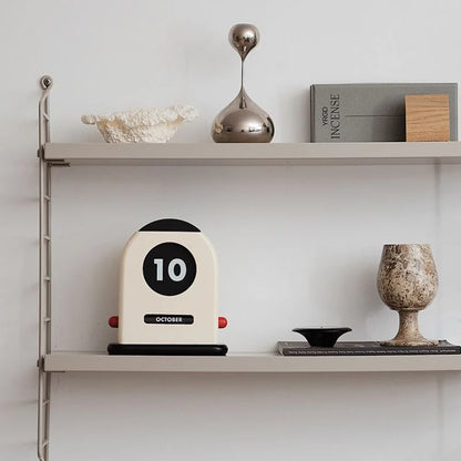 Retro Wooden Perpetual Desk Calendar