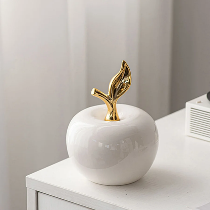 Figurine de pomme en céramique