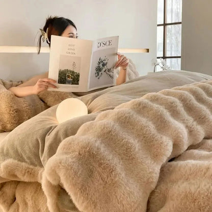 Plush Ruched Flannel Fleece Bedding Set