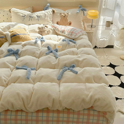 Cloud-Like Plush Tufted Bowknot Fleece Bedding Set