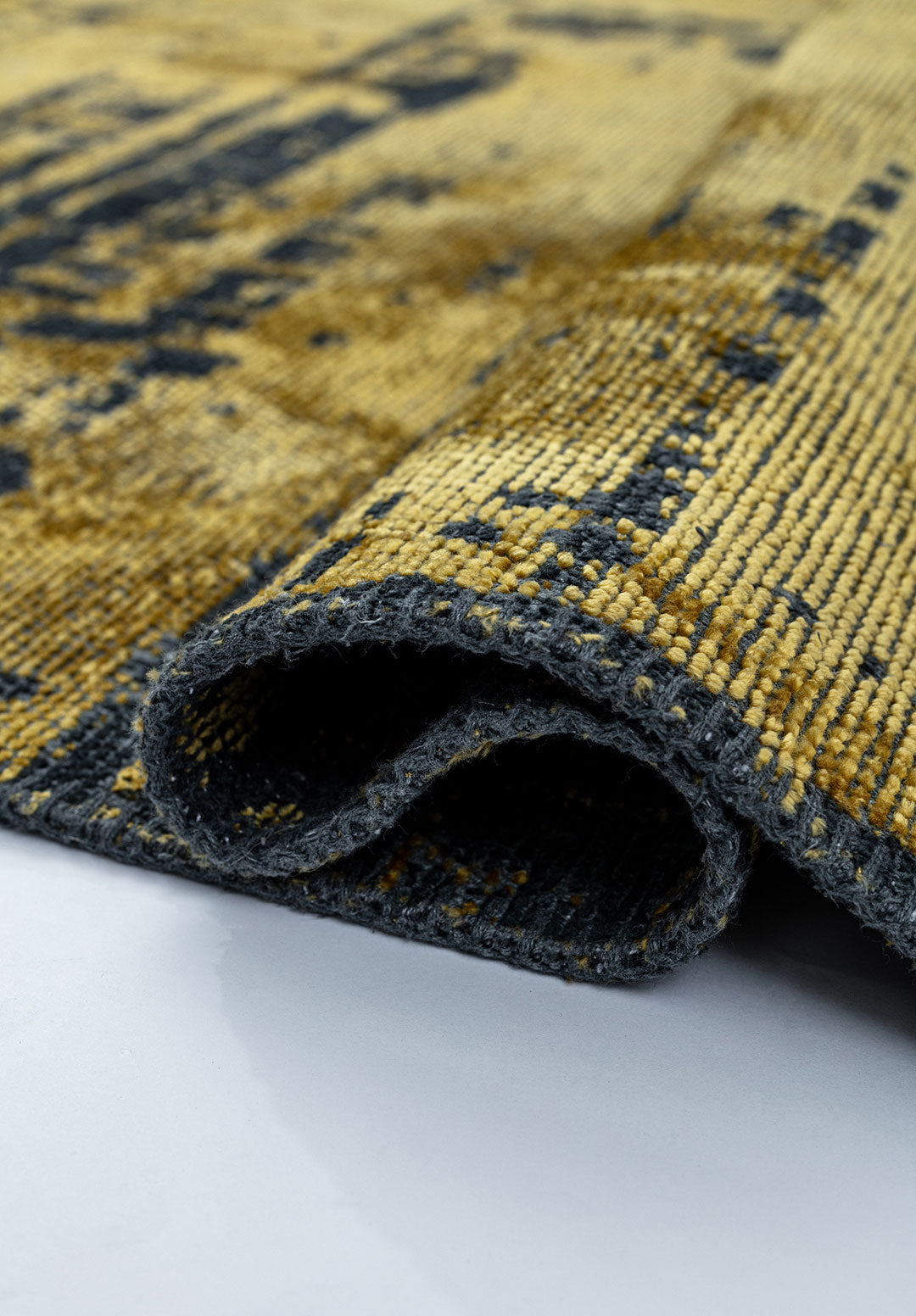 Space Yellow - Matte Black Rug