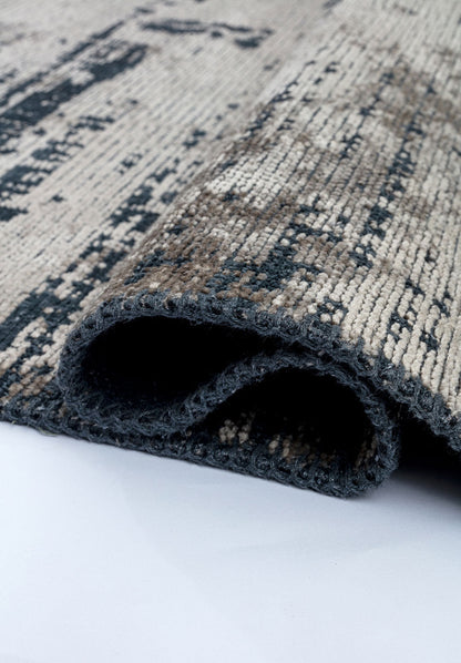 Space Beige - Matte Black Rug