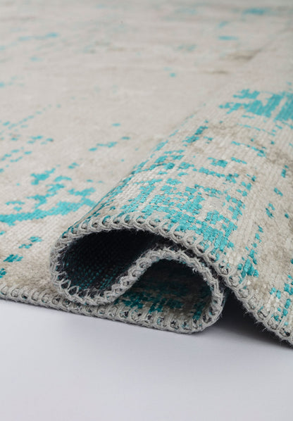 Space White - Turquoise Rug