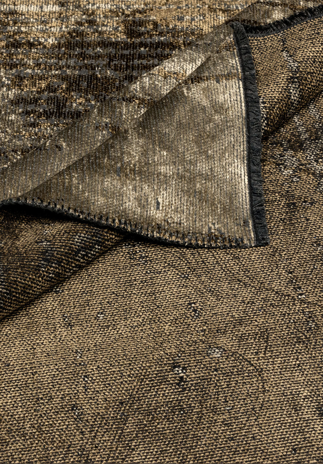 Claw Mink - Beige Rug