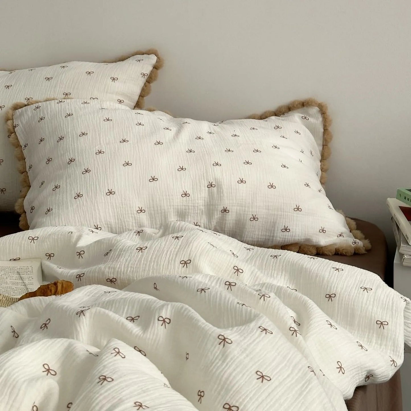 Pom Pom Trim Bow Print Washed Cotton Bedding Set