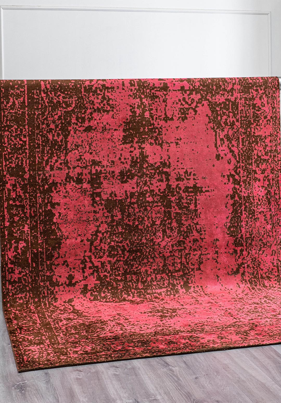 Medallion Dark Brown - Fuchsia Rug