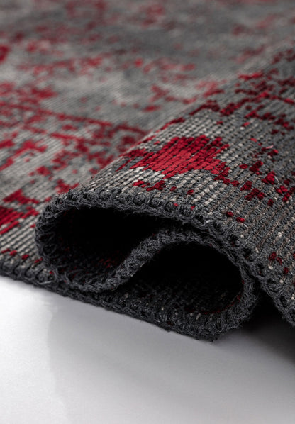 Ivy Grey - Red Rug