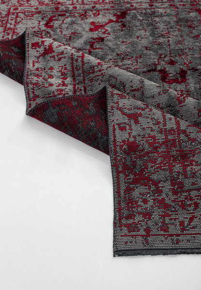 Ivy Grey - Red Rug