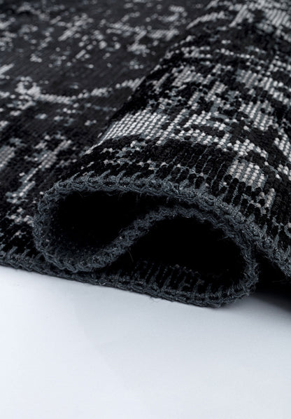 Ivy Black - Light Cream Rug