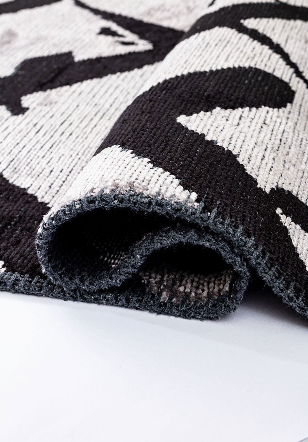 Fade Black - Light Grey Rug