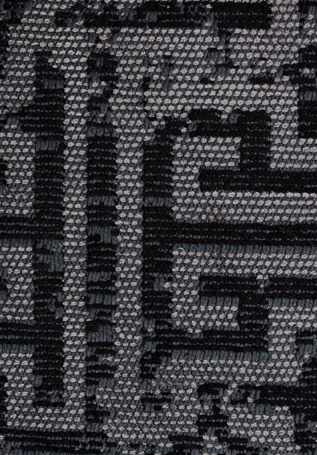Labyrinth Grey - Black Rug
