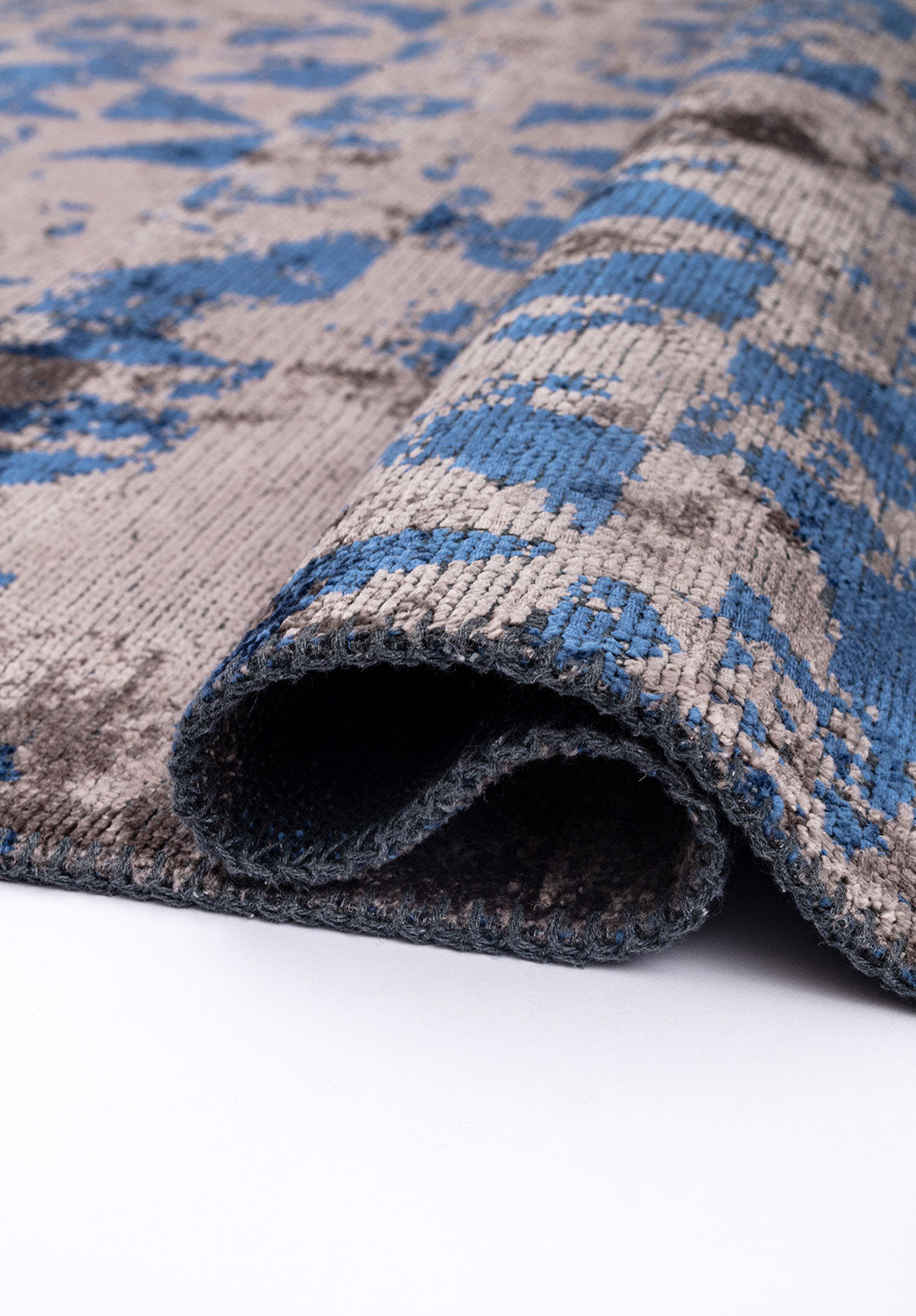 Triangle Dark Grey - Navy Blue Rug