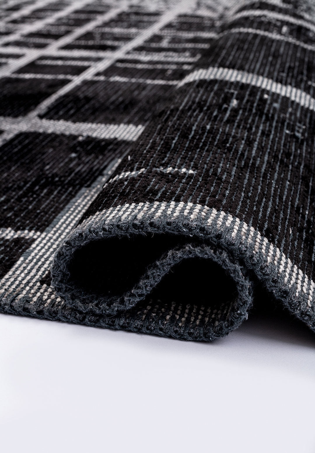 Bari Black - Grey Rug