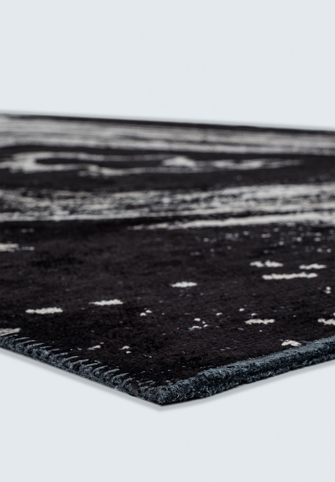 Smoke Cream - Black Rug