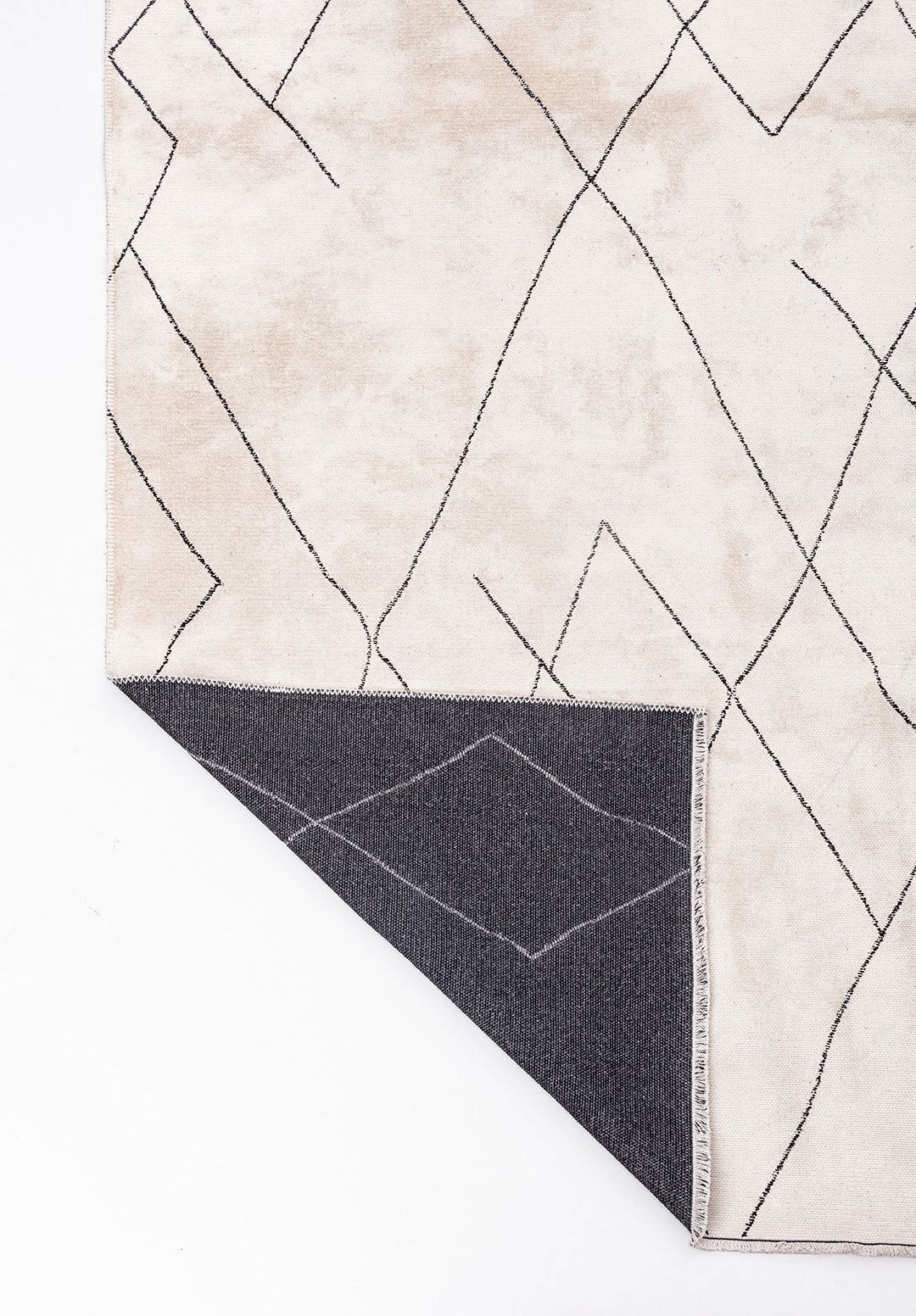 Tribal Black - White Rug