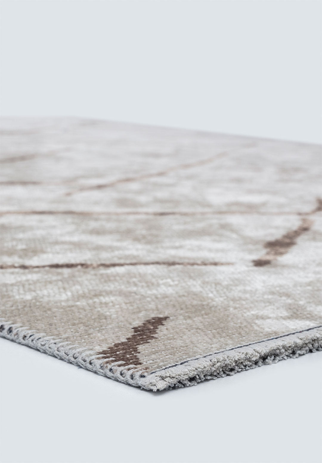 Wave Nougat - White Rug
