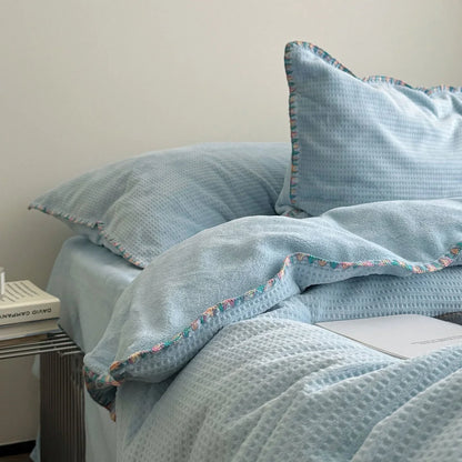 Plush Waffle Fleece Bedding Set with Crochet Trim