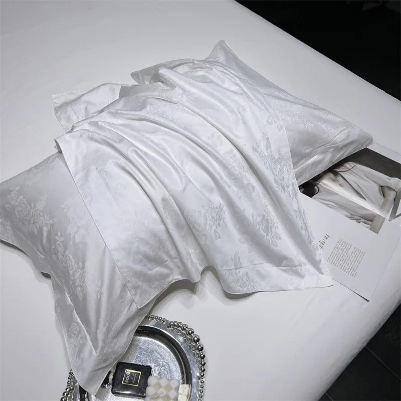 Ulla White Cotton Jacquard Bedding Set