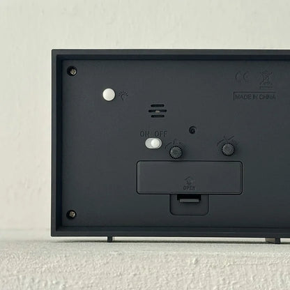 Matte Retro Analog ABS Table Clock