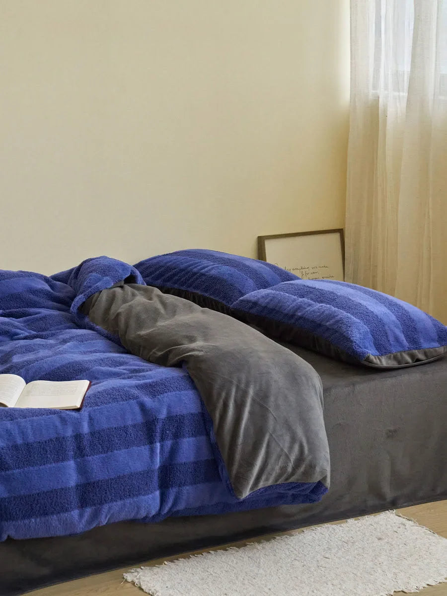 Plush Wide Striped Flannel Fleece Bedding Set
