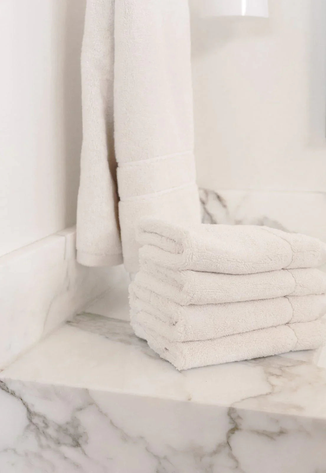 Premium Plush Bath Towel Set