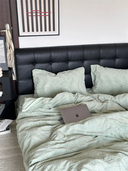 Plush Ruched Fleece Bedding Set