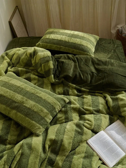 Plush Wide Striped Flannel Fleece Bedding Set