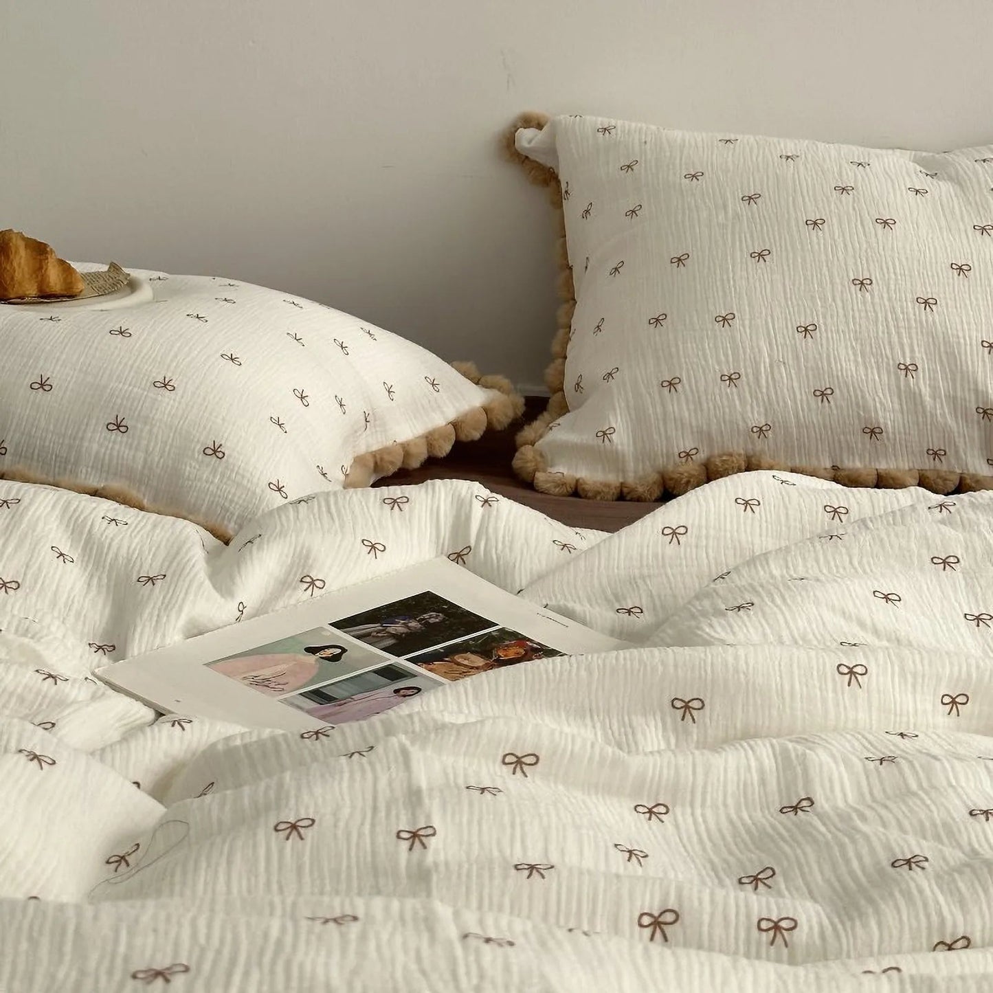 Pom Pom Trim Bow Print Washed Cotton Bedding Set