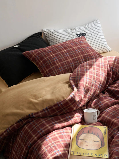 Plush Plaid Cat Embroidered Flannel Fleece Bedding Set