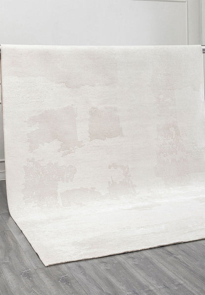 Lush White Rug