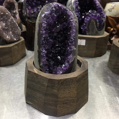 640g Natural Uruguay Purple Amethyst Crystal+stand