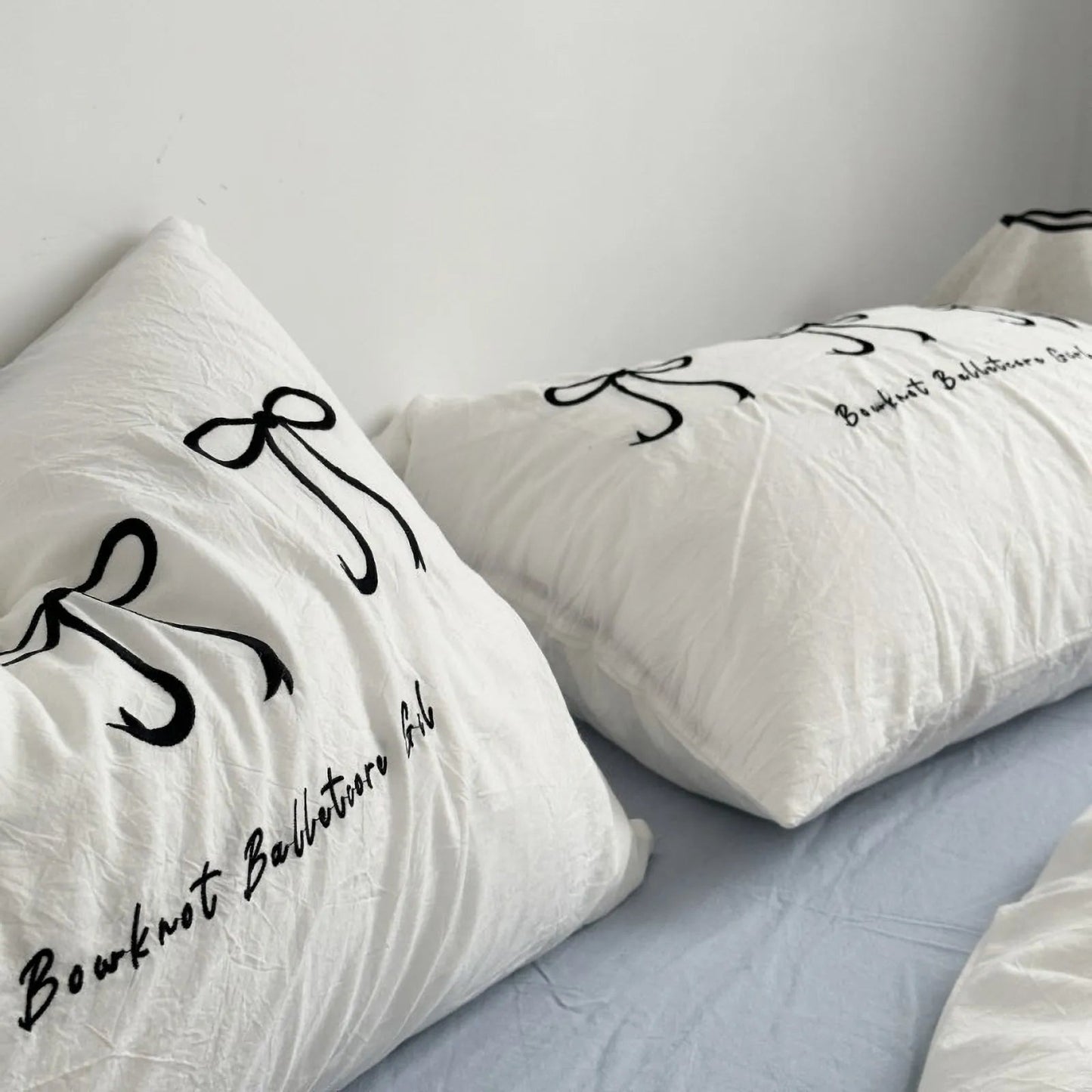 Textured Embroidered Bowknot Washed Cotton Bedding Set