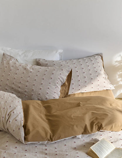 Textured Ditsy Cherry Washed Cotton Bedding Set